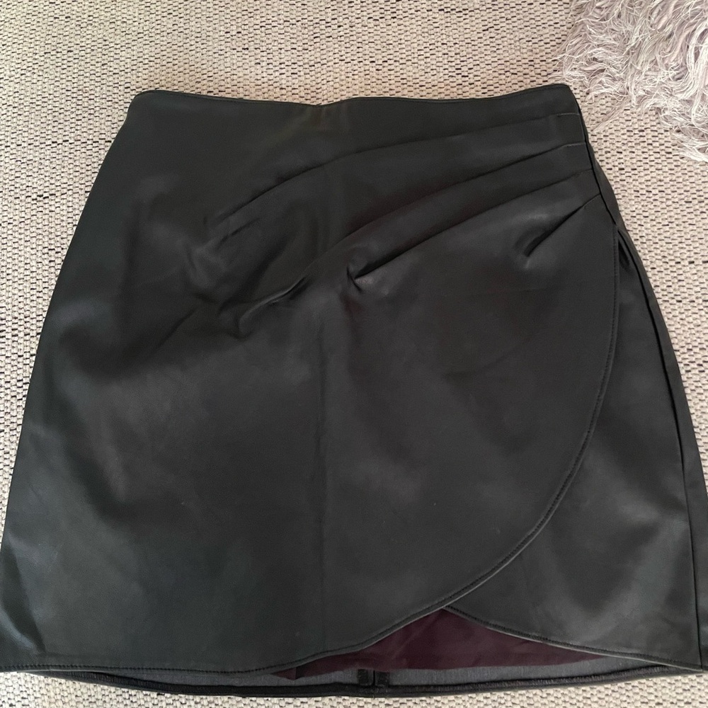 Abercrombie faux leather skirt